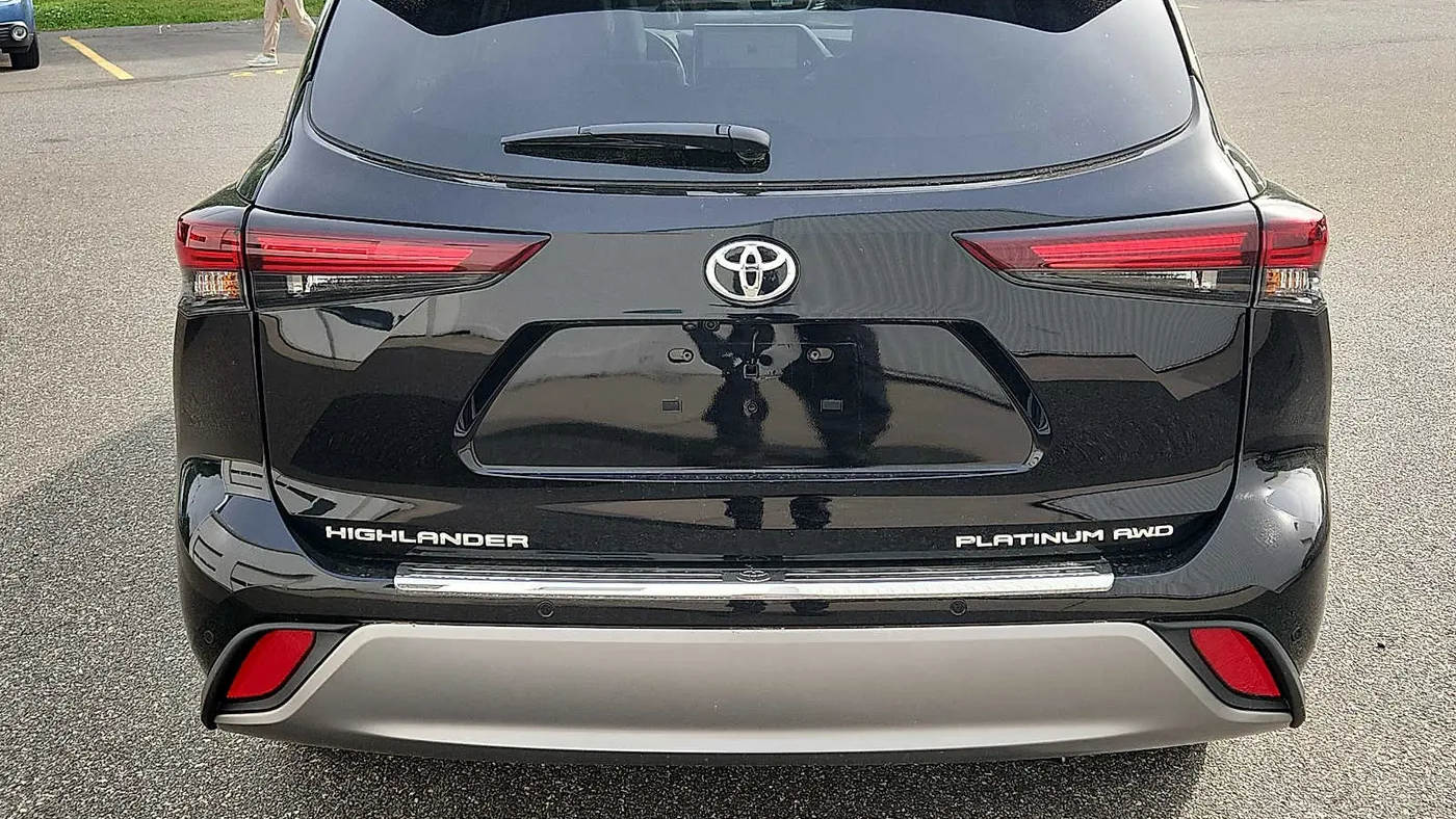 2026 Toyota Highlander Platinum