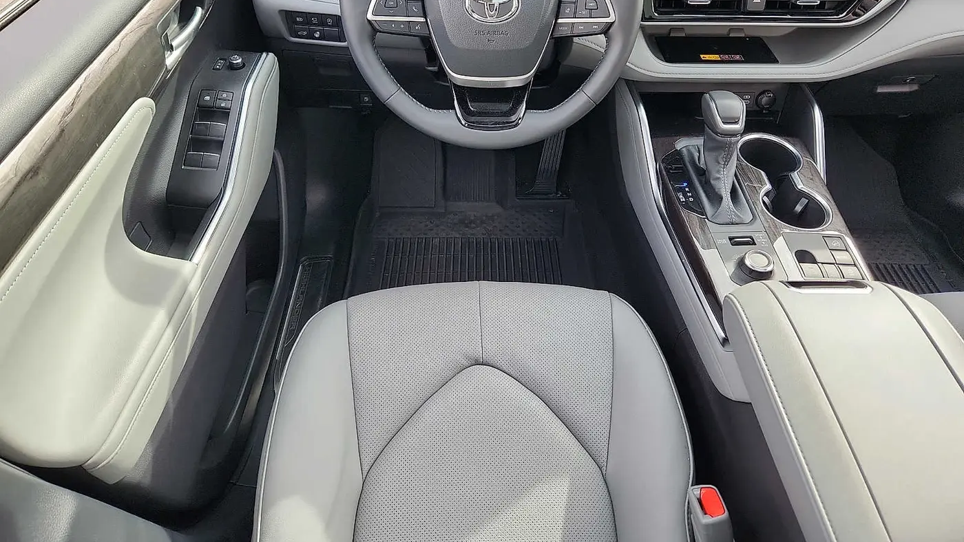 2026 Toyota Highlander Platinum