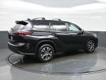 2023 Highlander Thumbnail 6