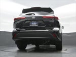 2023 Highlander Thumbnail 33