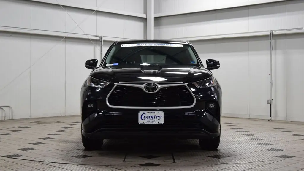 2023 Toyota Highlander LE