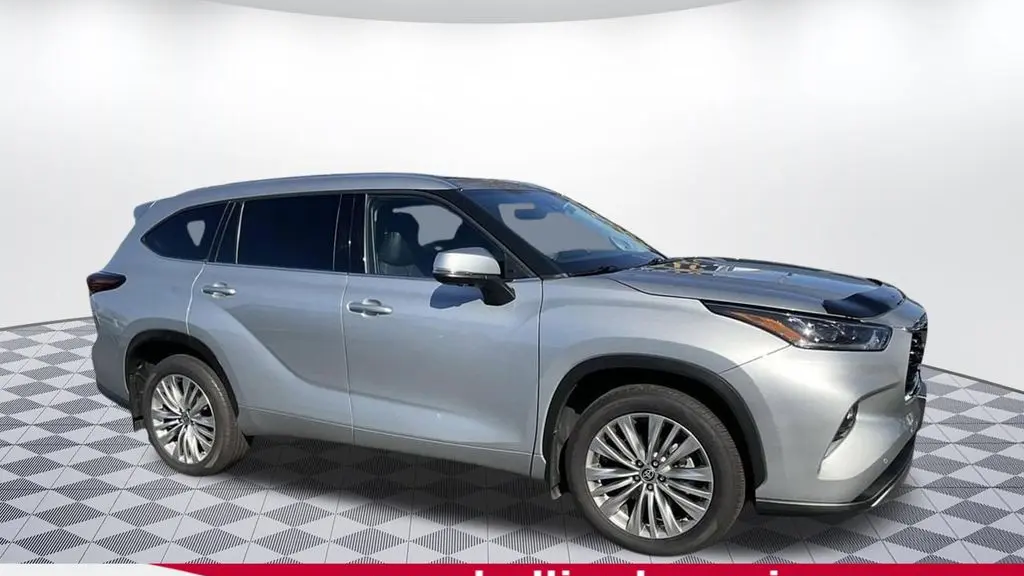Preowned 2024 Toyota Highlander Platinum for Sale
