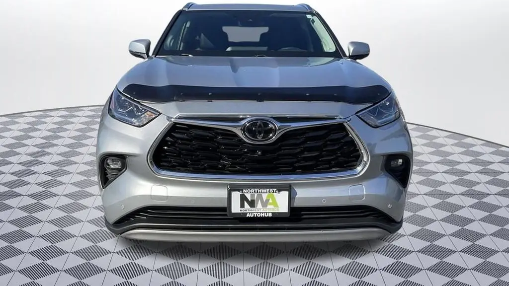 2024 Toyota Highlander Platinum