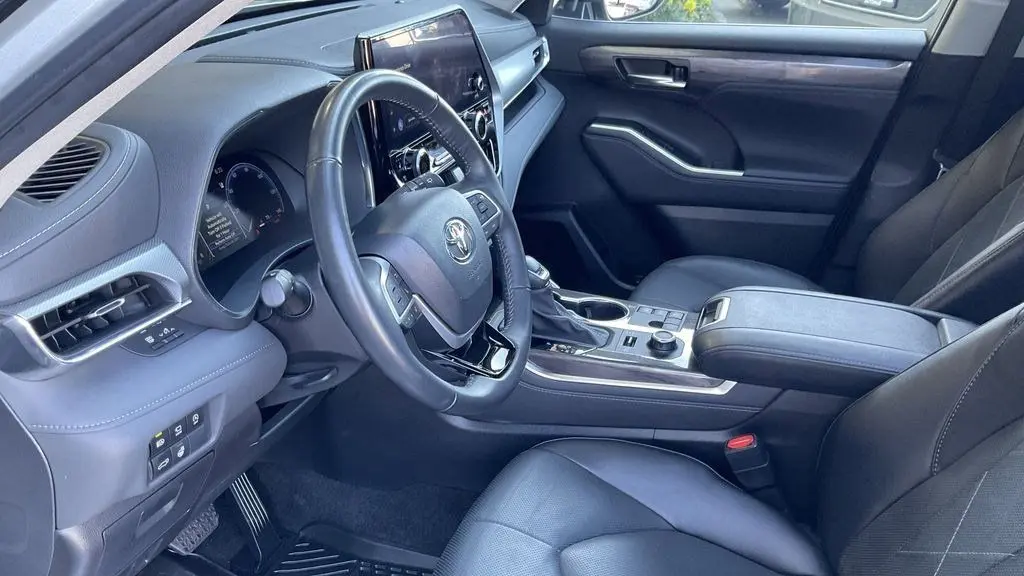 2024 Toyota Highlander Platinum