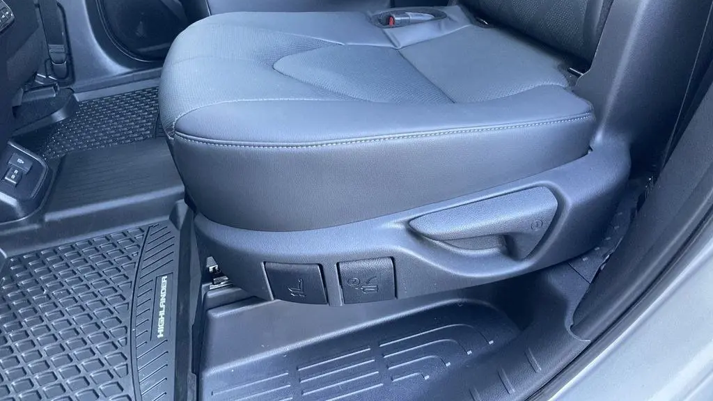 2024 Toyota Highlander Platinum