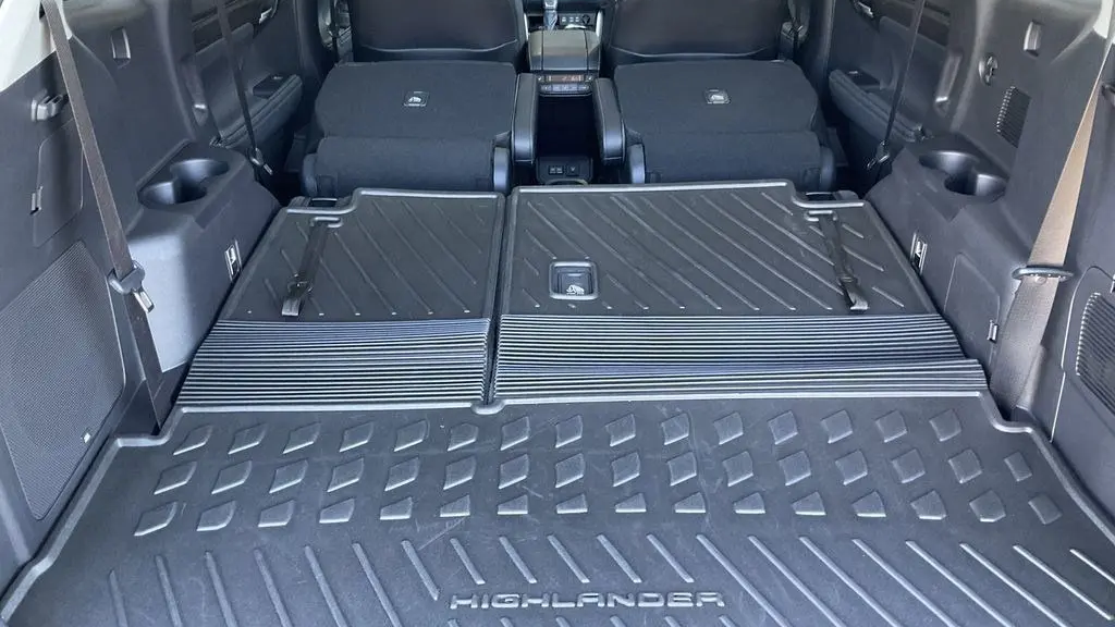 2024 Toyota Highlander Platinum