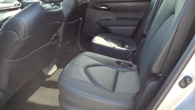 2025 Toyota Highlander LE