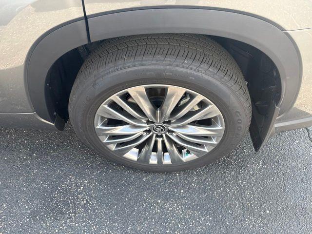 2026 Toyota Highlander - $56,995