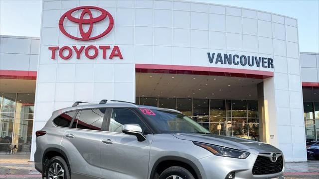 Preowned 2023 Toyota Highlander XLE for Sale