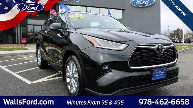 2024 Toyota Highlander LE