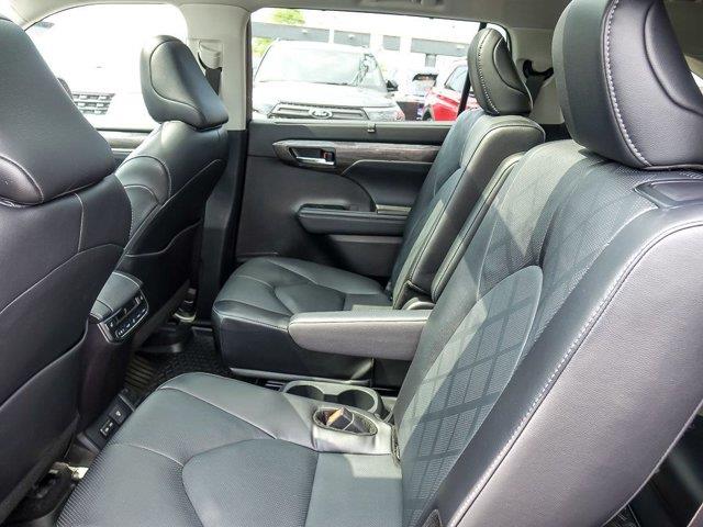 2024 Toyota Highlander - $48,393