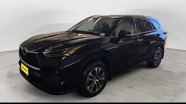Preowned 2024 Toyota Highlander LE for Sale