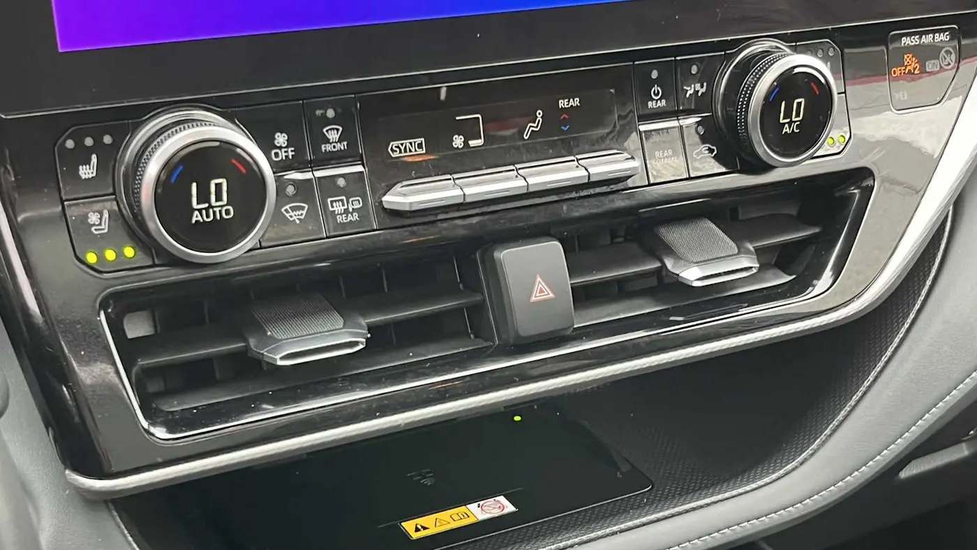 2024 Toyota Highlander Platinum