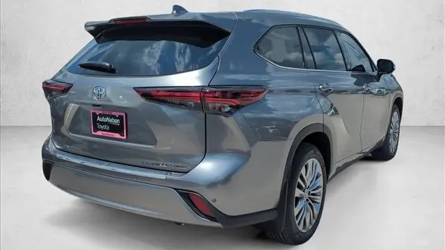 2026 Toyota Highlander Platinum