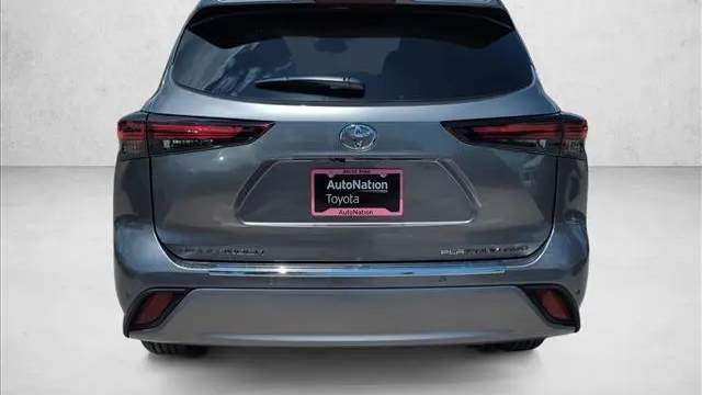 2026 Toyota Highlander Platinum