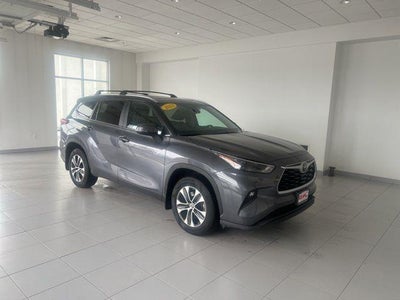 2023 Toyota Highlander AWD XLE 4DR SUV
