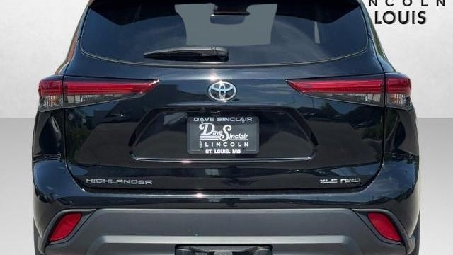 2023 Toyota Highlander LE
