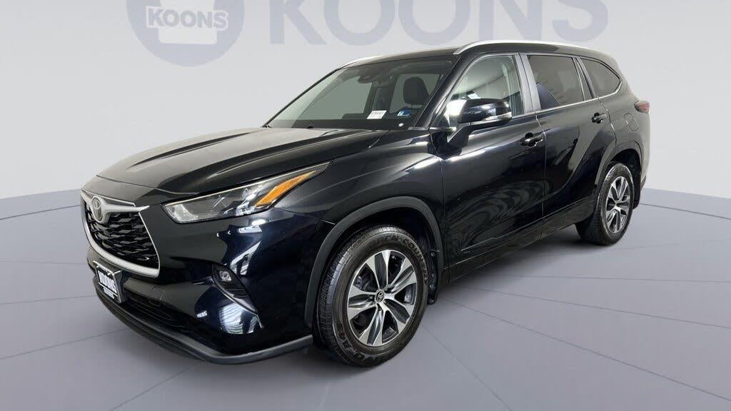 Preowned 2024 Toyota Highlander LE for Sale