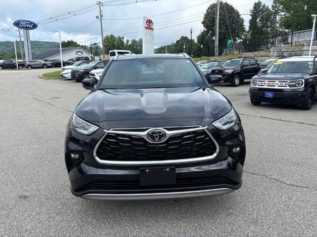 2024 Toyota Highlander - $48,000