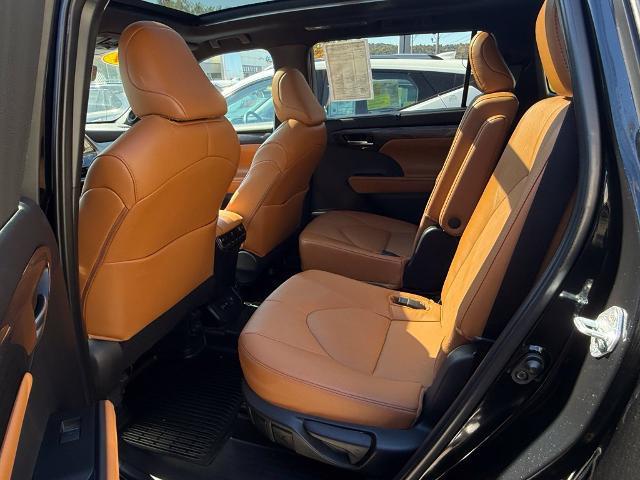 2024 Toyota Highlander - $45,999