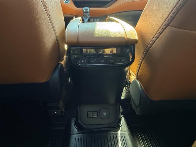 2024 Toyota Highlander - $45,999