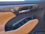 2025 Highlander Thumbnail 21