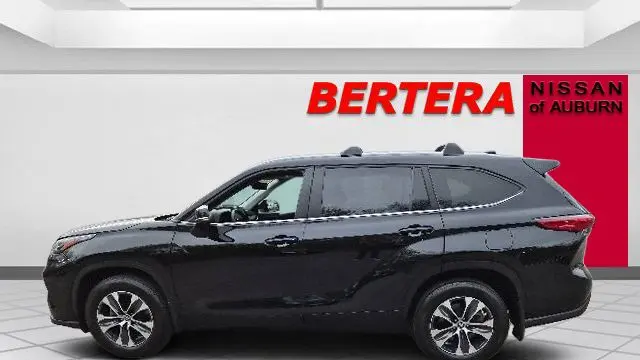 Preowned 2023 Toyota Highlander XLE for Sale