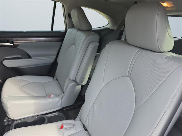 2023 Toyota Highlander - $43,169