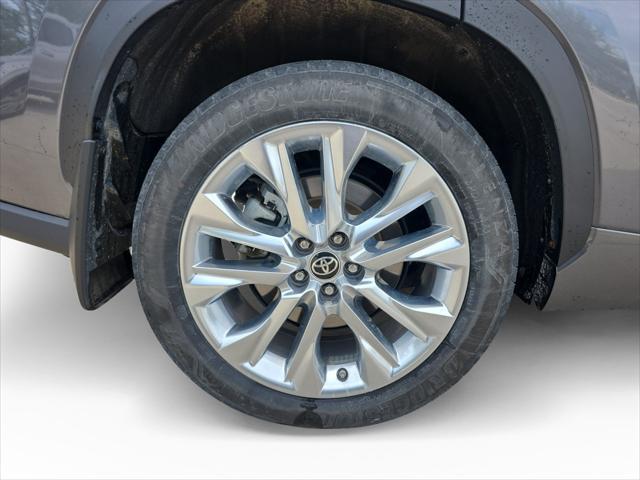 2023 Toyota Highlander - $43,169