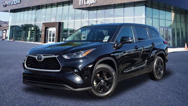 Preowned 2023 Toyota Highlander LE for Sale