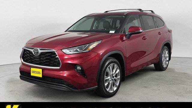 Preowned 2023 Toyota Highlander LE for Sale