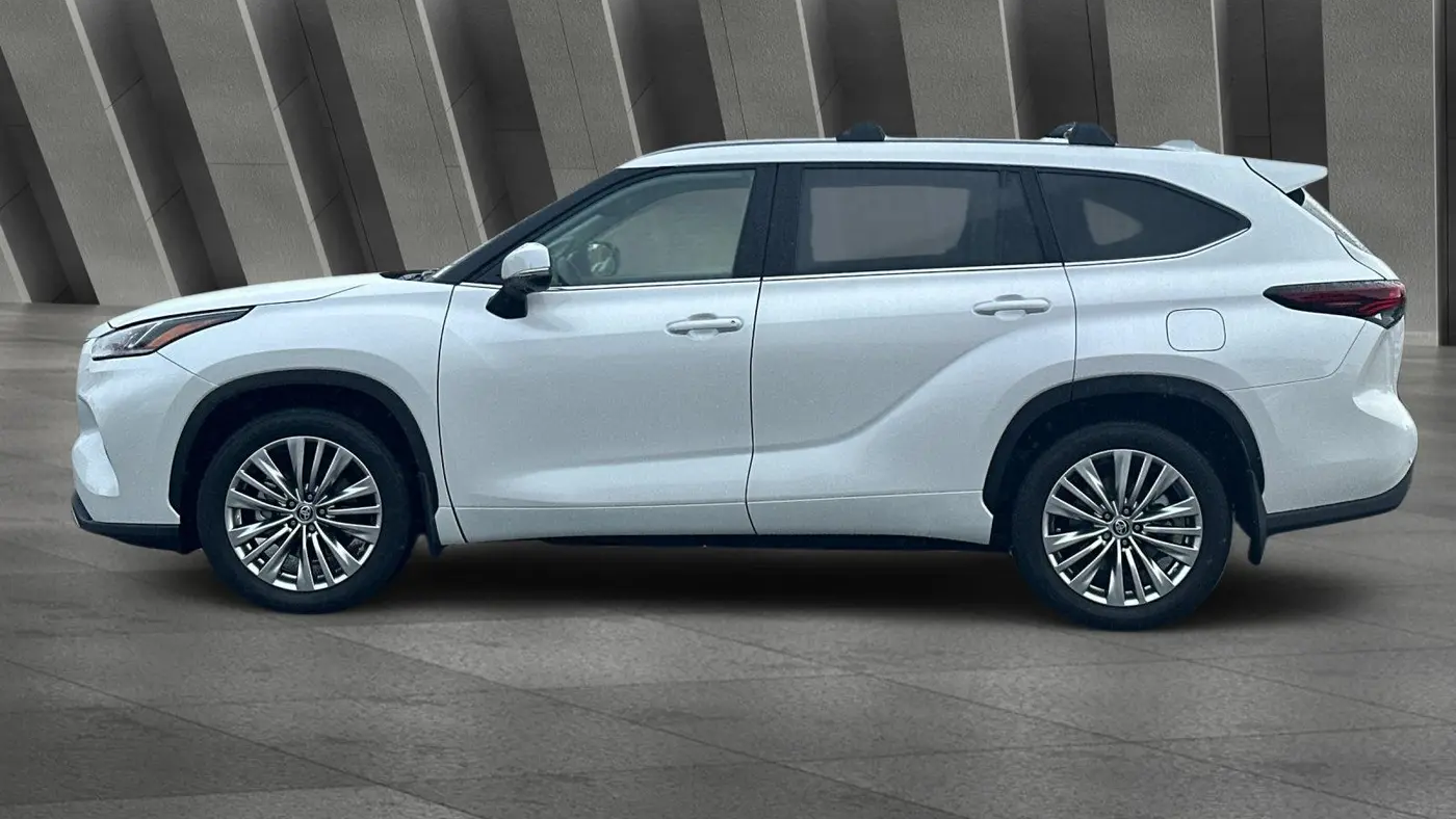 2024 Toyota Highlander Platinum