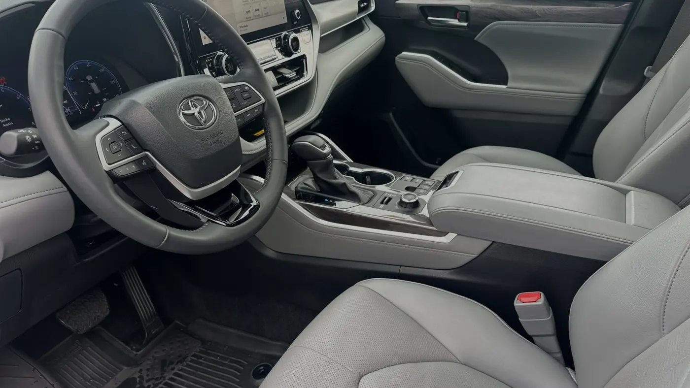 2024 Toyota Highlander Platinum