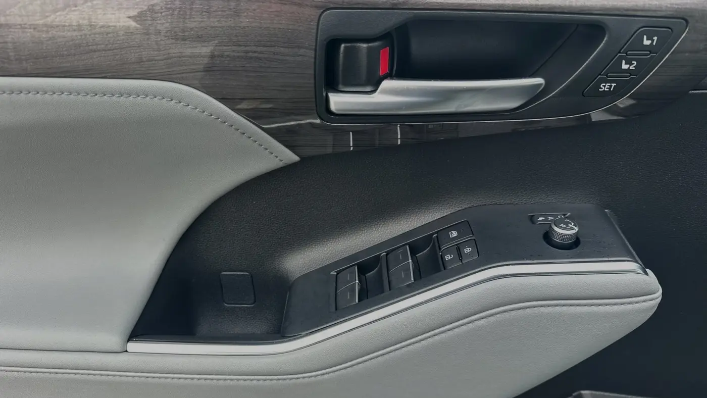 2024 Toyota Highlander Platinum