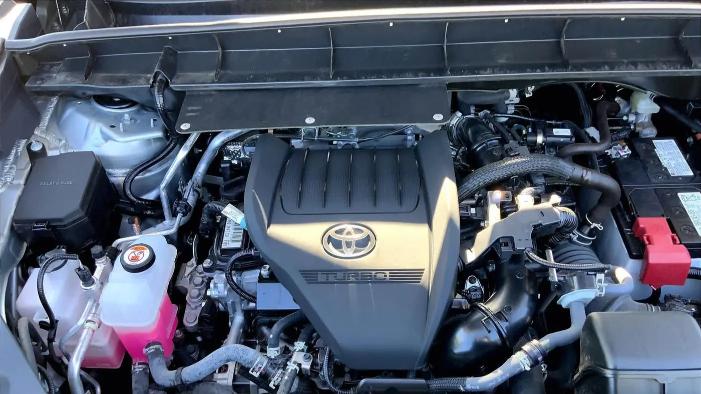 2025 Toyota Highlander LE
