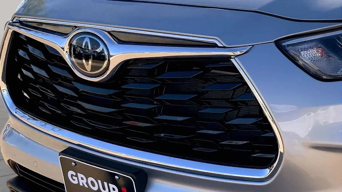 2025 Toyota Highlander LE