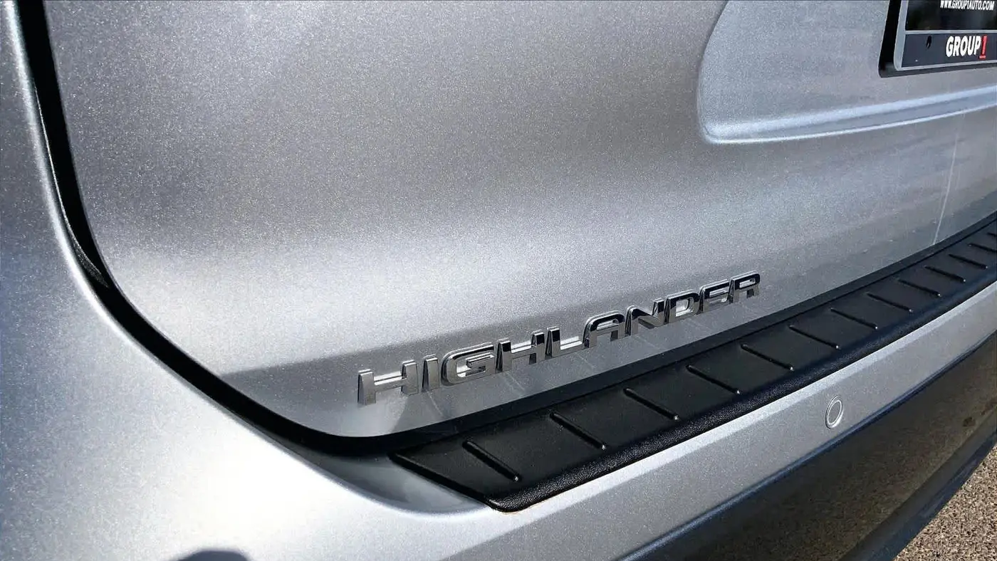 2025 Toyota Highlander LE