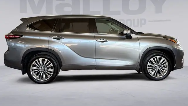 2026 Toyota Highlander XSE