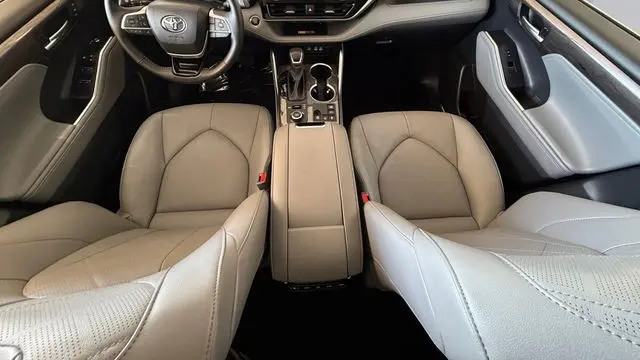 2026 Toyota Highlander XSE