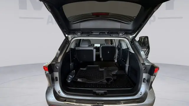 2026 Toyota Highlander XSE