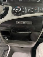 2014 Sienna Thumbnail 15