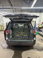 2014 Sienna Thumbnail 22