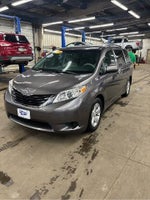2014 Sienna Thumbnail 26