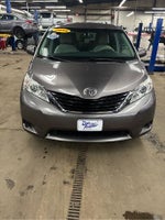 2014 Sienna Thumbnail 35