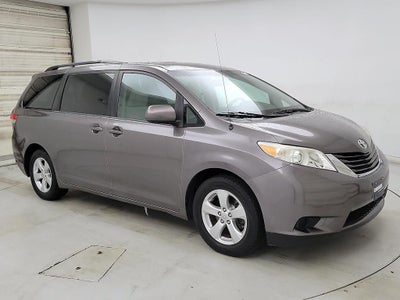 2014 Toyota Sienna LE 7-Passenger Auto Access Seat 4DR Mini-Van