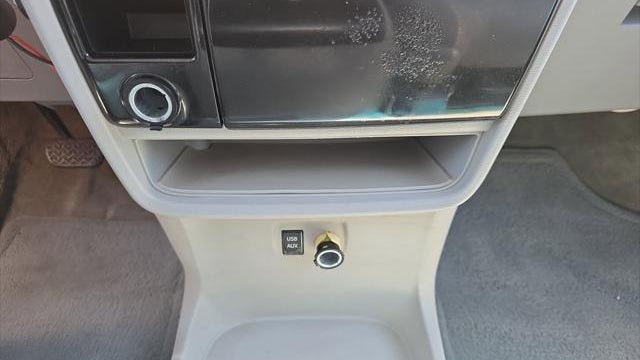 2012 Toyota Sienna LE 7-Passenger Auto Access Seat