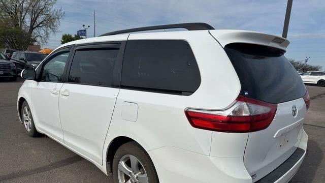 2015 Toyota Sienna LE 7-Passenger Auto Access Seat