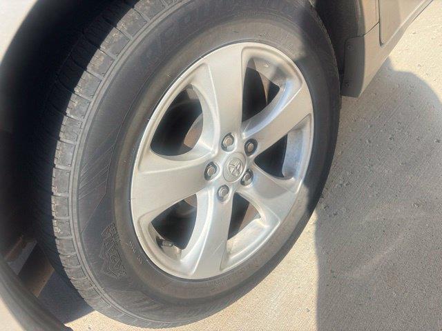 2015 Toyota Sienna - $22,995