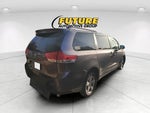 2013 Sienna Thumbnail 3