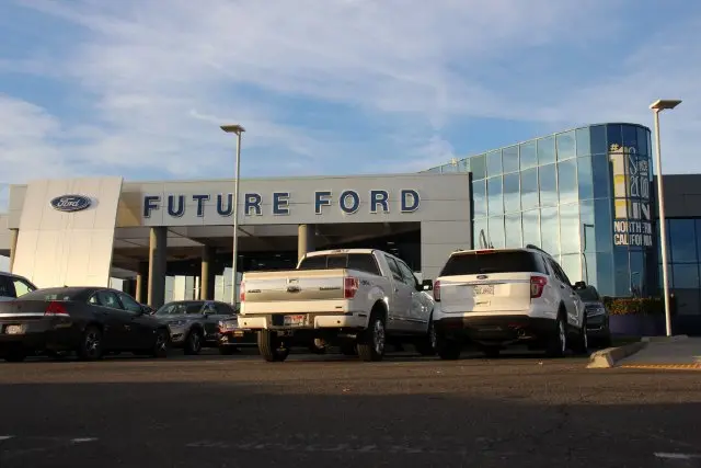 2013 Toyota Sienna - $21,588